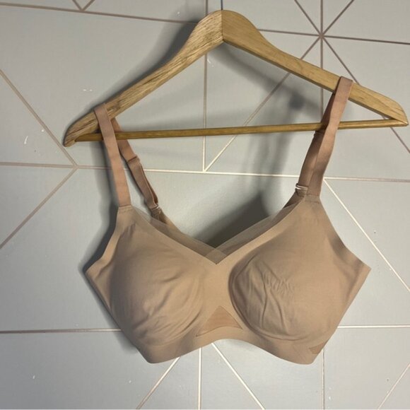 Honeylove Crossover Bra Sand Nude - Picture 2 of 8